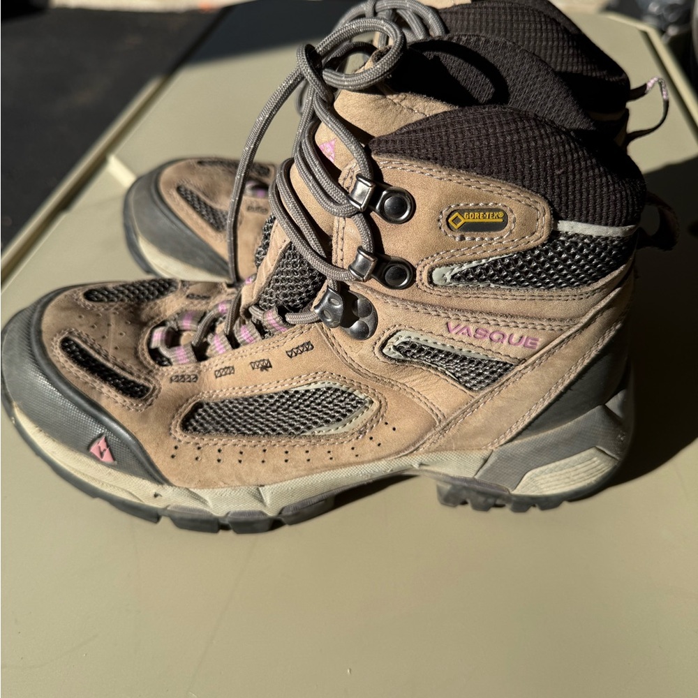 Vasque Women's Brown and Black Athletic Hiking Shoes